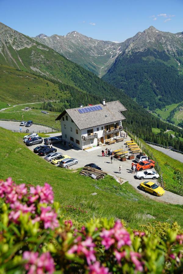 Enzianhuette Berggasthaus サン・レオナルド・イン・パッシーリア エクステリア 写真